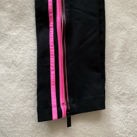 2 Bebe/ PH8 and Bebe sport workout pants. 2 items - Picture 9 of 13